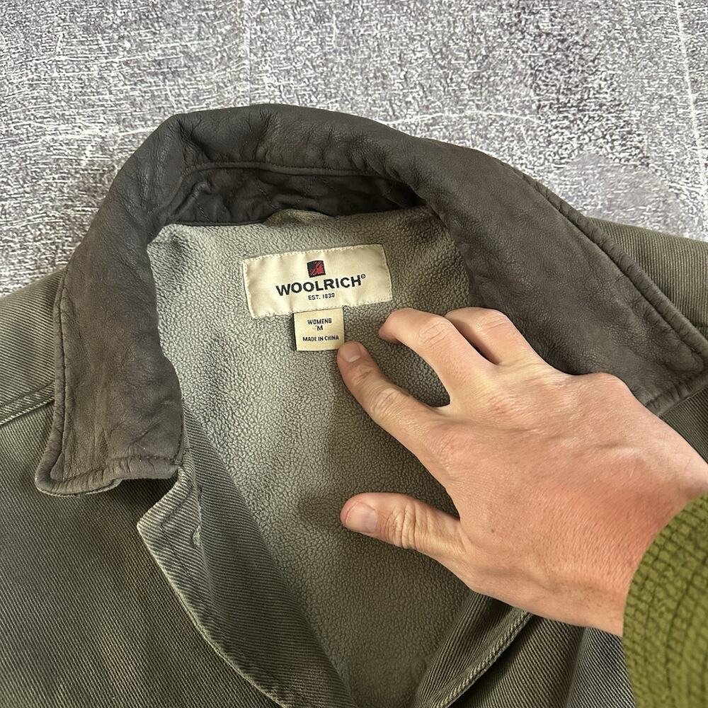 Women's Woolrich Dorrington Olive Green Canvas Fleece Lined Barn Chore Jacket M - Picture 4 of 7
